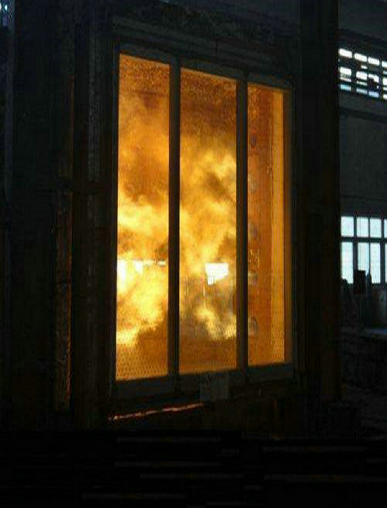 當(dāng)今社會防火玻璃的發(fā)展趨勢